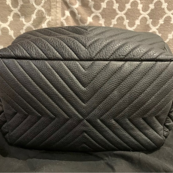 Chanel Gabrielle Chevron Bucket Handbag - Picture 6 of 10